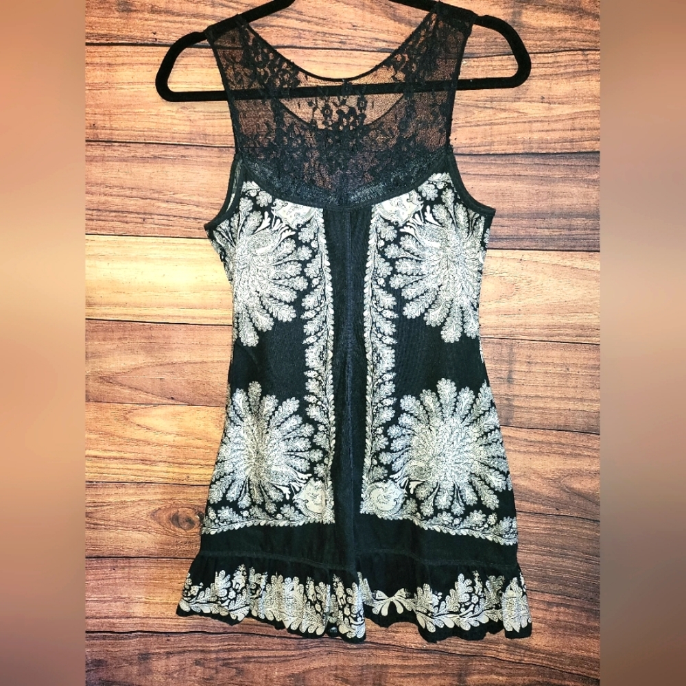 Free People Black & Cream Patterned Sleeveless Midi w/ Lace Accents Size Small - Picture 4 of 8
